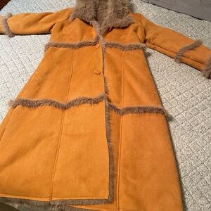 Women's Elegant Trimmed Toscana Jacket (Like New) suede, unsure about the fur